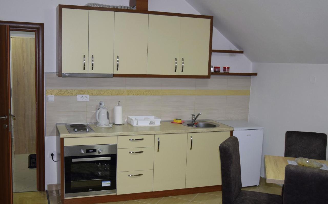 Apartmani Maric Novi Pazar Exterior foto